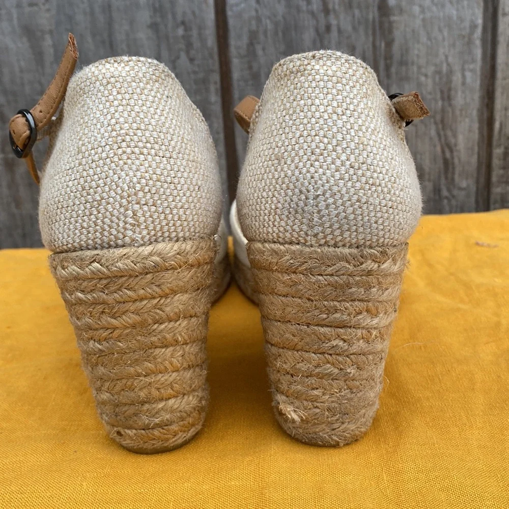 White Mountain White Ankle Strap Wedge Espadilles Size 10